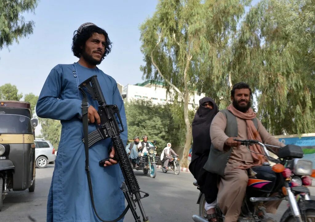 Талибан признан террористической. Талибы во Франции комедия. Талиб. Миссия в ночном Кабуле.