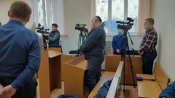 Жилищный комитет города курска. Жилищный комитет курск. Жилищный комитет города курска. Вывеска жкх. Глава комитета жкх курска.