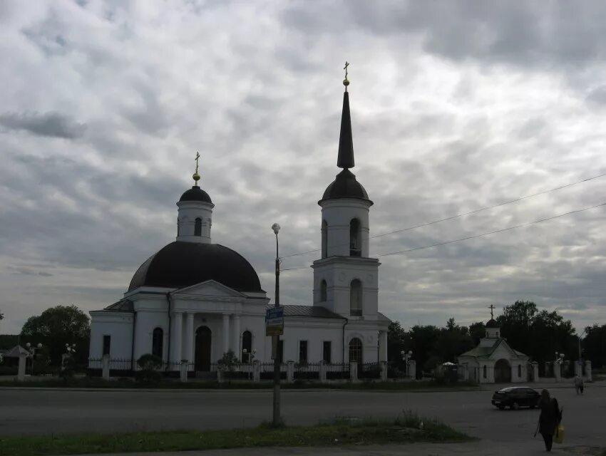 Церковь череповец. Христорождественский храм Череповец. Храм Рождества Христова Череповец. Церковь на парковой Череповец. Церковь Рождества Христова в Череповце Череповец.