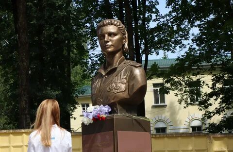 Появился памятник