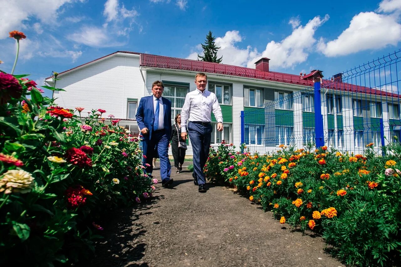 Щетинский сельсовет. Ушаковская школа Курский район. Курская область Курский район Щетинский сельсовет п. Камыши Курский район. Село камыши Курская область.