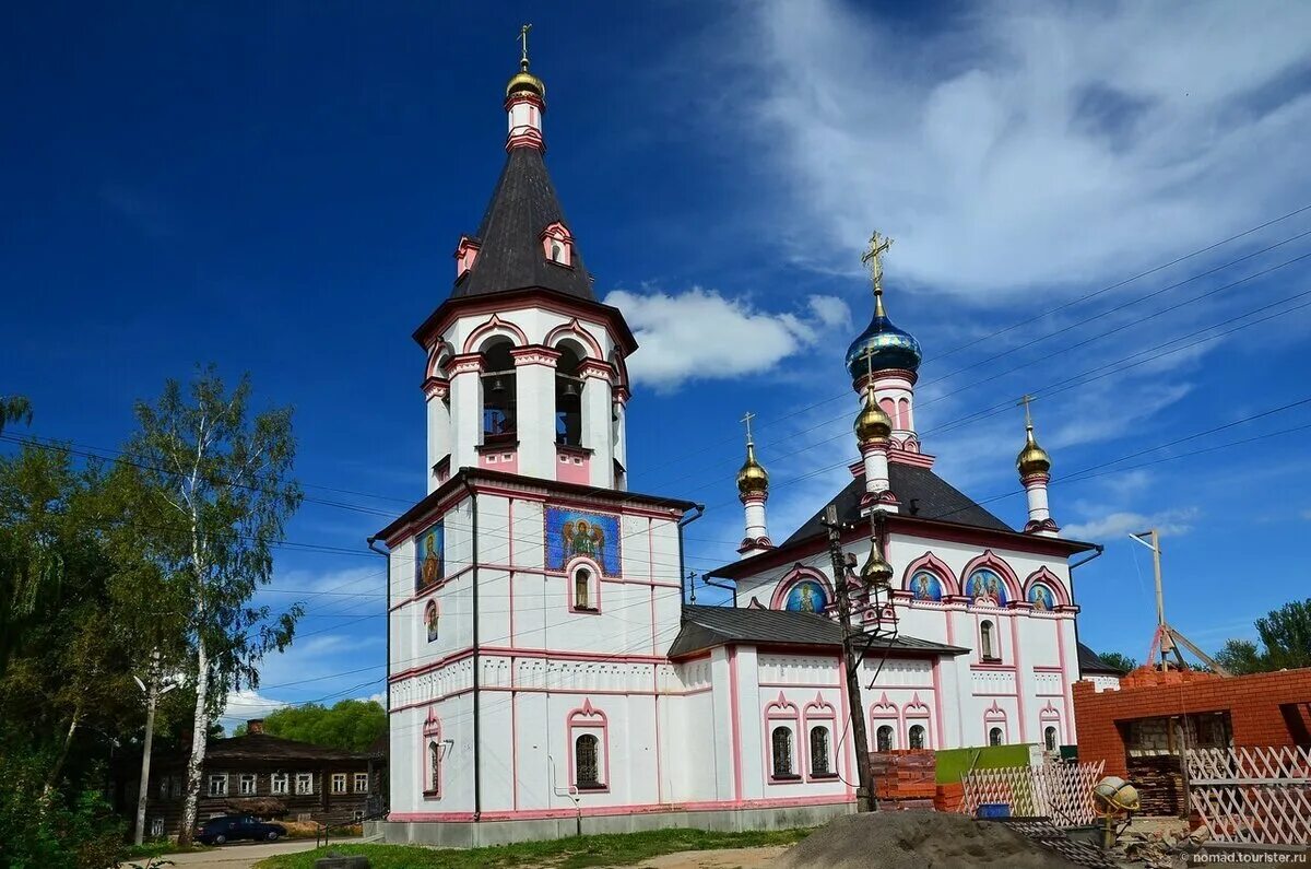 Переславль залесский церковь. Знаменский храм Переславль Залесский. Знаменская Церковь Переславль-Залесский. Церковь Георгия Победоносца Переславль-Залесский. Церковь Рождества Богородицы Переславль Залесский.