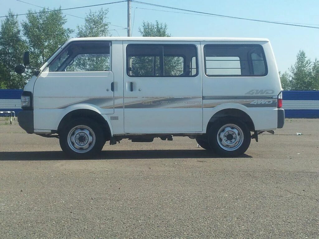 дизельный мазда бонго. Mazda bongo friendee 2000 год. Mazda bongo 4wd 1983. дизельный мазда бонго. Mazda bongo 1999.