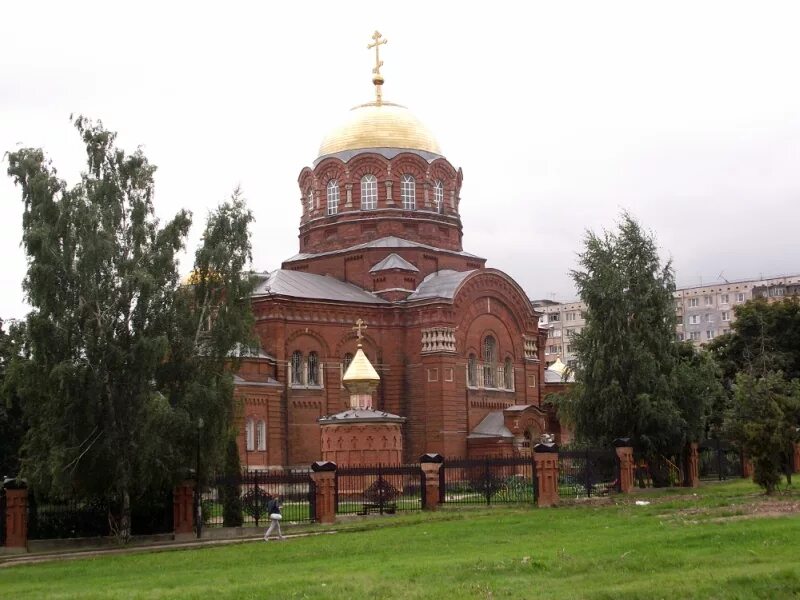 Где в туле в заречье. Заречье Тула. Храм в Заречье Тула. Тула Зареченский район. Тула Заречье 2000 годов.