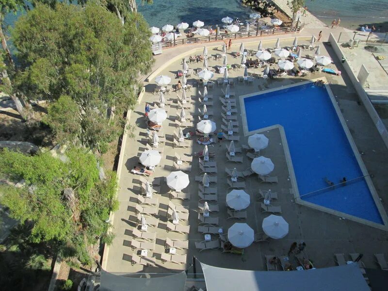 Harmony hotel. Harmony bay hotel 3 кипр лимассол. лимассол гармони бэй. отель на кипре крусейдерс. отель rix на кипре.