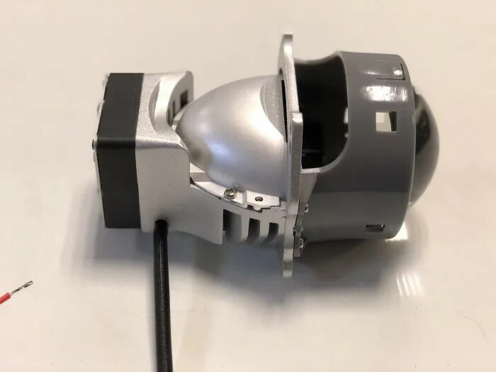 Bi led линзы aozoom. Светодиодные лампы aozoom. Aozoom e3 monospot упаковка. Светодиодные би-линзы хелла 3. Би лед линзы aozoom драгон.