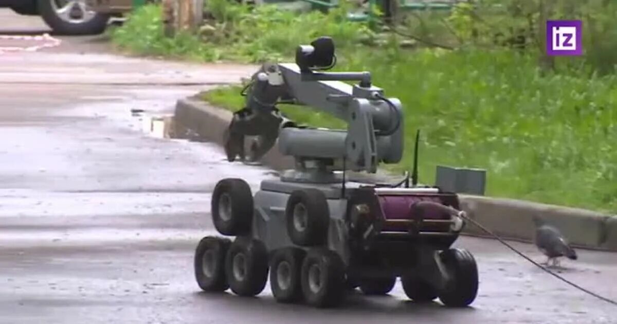 Робот сапер. Робот-машина. Робот сапер Россия. Взорвался гранатомет в Мытищах.