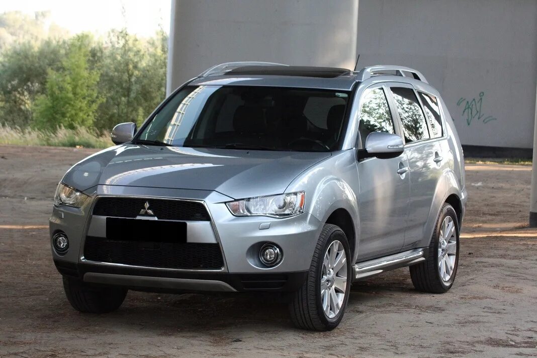 Mitsubishi outlander ii