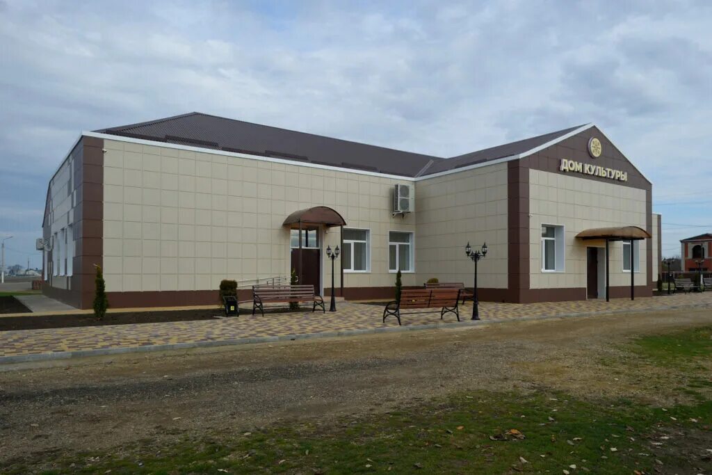 Красногвардейское республика адыгея. Село клепино красногвардейский район. Школа № 3 а адамий. Аул адамий красногвардейский район. Аул адамий ул.