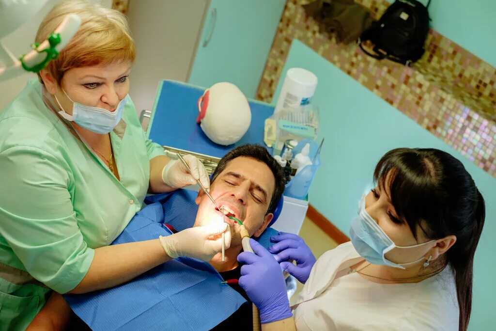 Преображение сочи. Преображение сочи. Зубная клиника сочи. Преображенский храм хоста. Украшение на пасху в храме в протестантской церкви.