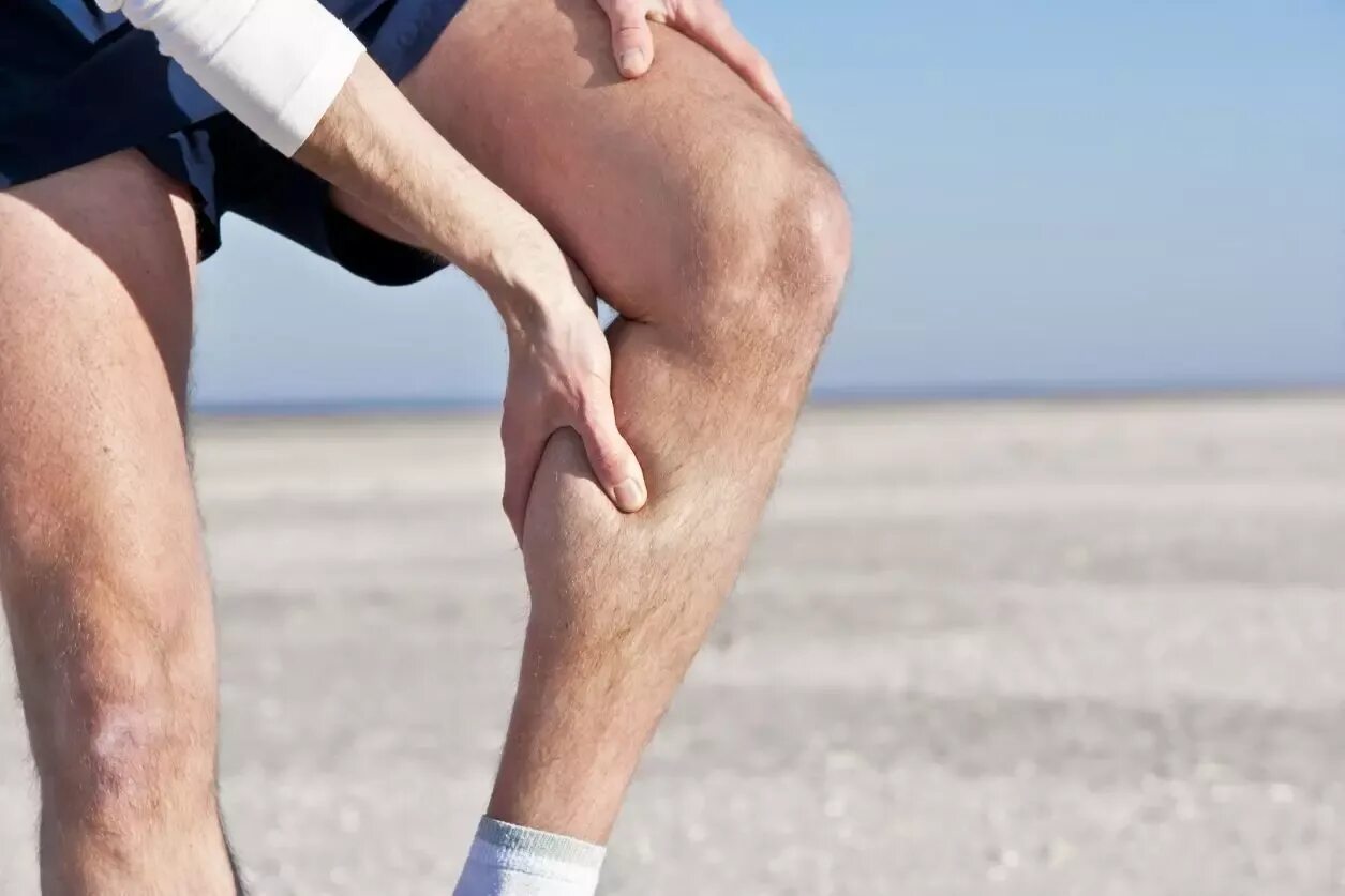 Боль в икрах ног причины у мужчин. Варикозное расширение вен на икрах.
