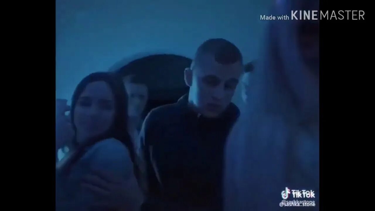 Не заступился за сестру. Брат качок заступился за сестру. Заступился за сестру. Брат заступился за сестру. Брат за брата дорама.