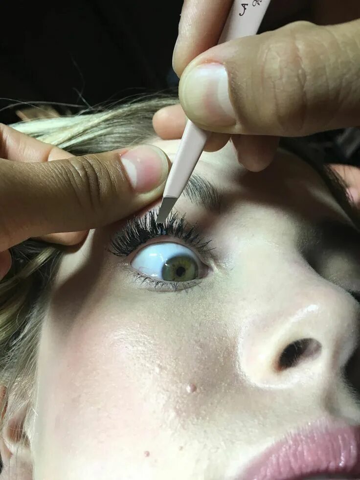 You've Been Applying False Eyelashes Wrong Your Whole Life