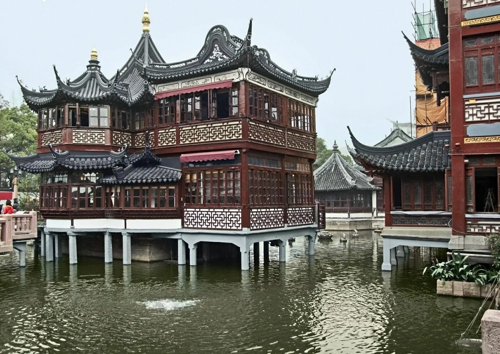 China architecture. Древнекитайская фанза. Таохуаюань, Сучжоу, Китай. Чайный дворец Шанхай. Древнекитайская цивилизация архитектура.