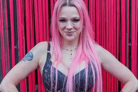 ...Youtube & Co.: Wie hoch ist das Vermögen von Influencerin Anne W...