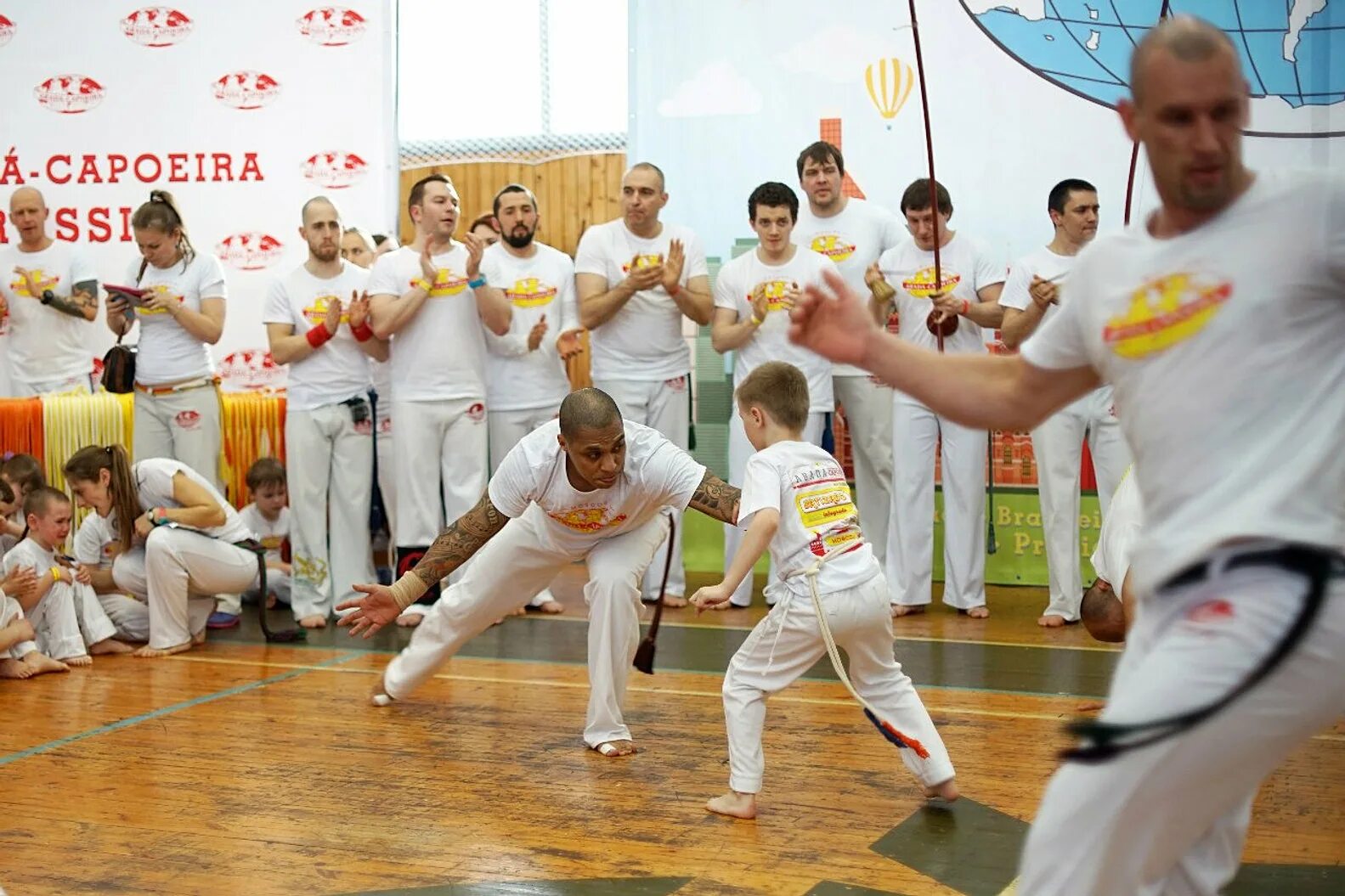 Капоэйра для детей. Капоэйра воронеж. Abada-capoeira, воронеж. Секция единоборств екатеринбург. Капоэйра арт.