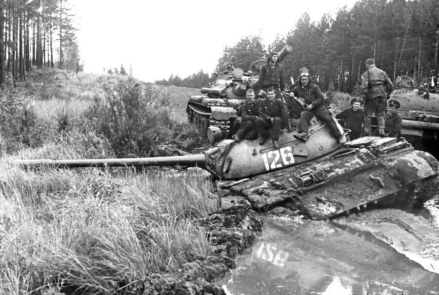 13-Й Гвардейский танковый полк. 1-Й Гвардейский танковый полк. 34 Учебный танковый полк Дзержинск. Альтенграбов танковая дивизия. 218 танковый