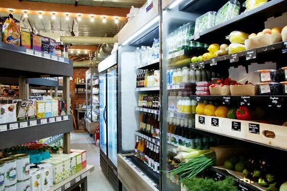 Продукты в городе магазин. Город-сад магазин. Оптовая торговля продуктами питания. Продуктовый магазин и товары первой необходимости. Продовольственные и непродовольственные товары.