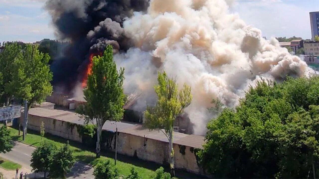 Донецк сейчас. Донецк 2017. Что в донецке сегодня. Что в донецке сегодня. Донецкий аэропорт 2014.