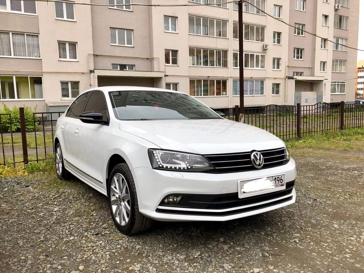 Volkswagen jetta отзывы. Фольксваген Джетта 6. Фольксваген Джетта 6 Рестайлинг. Volkswagen Джетта 6. Volkswagen Jetta 6 Рестайлинг.