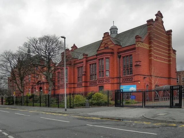 Школа грамматики. Grammar School in great Britain. Грамматические школы в Великобритании. Comprehensive — университет. Comprehensive Schools in great Britain.