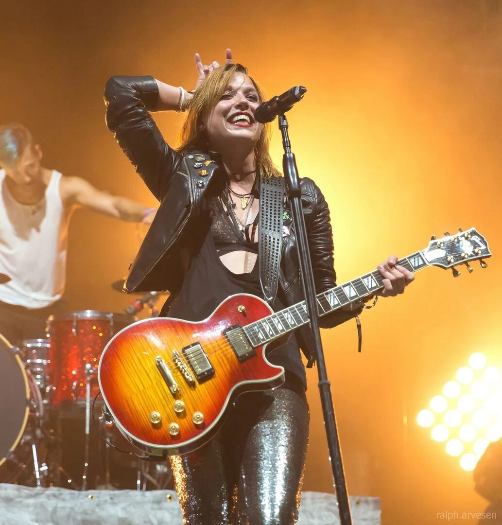 Группа Halestorm. Лиззи Хейл. Лиззи Хейл 2022. Лиззи Хейл 2021.