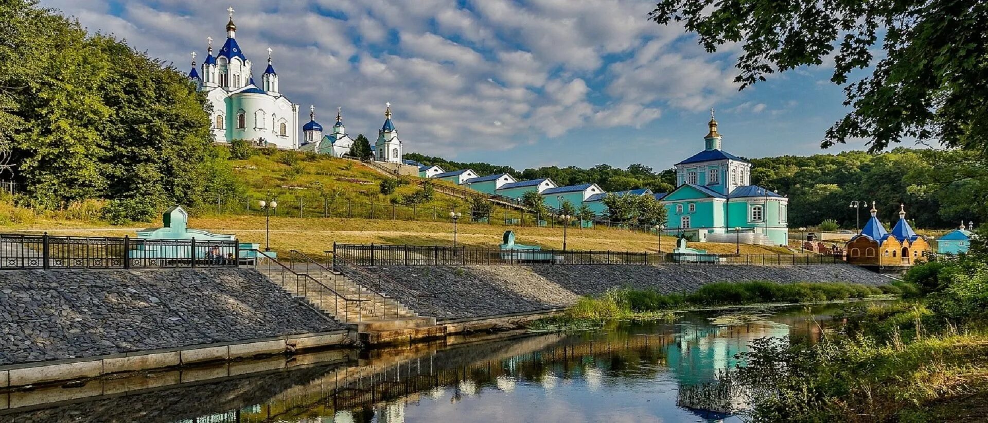 Город ниже курска. Коренная пустынь Курская область. Курск Коренная пустынь монастырь. Храм Рождества Пресвятой Богородицы Коренная пустынь. Коренная Пустошь Курск.