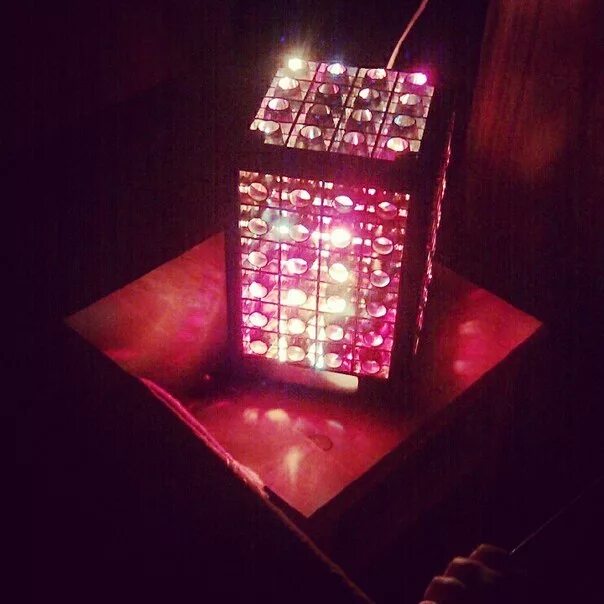 Лавовая лампа 90хх. Лампа из 90. Светильники 90-х. Фонарь ночник ссср 90е. Fl-96 fluorescent light.