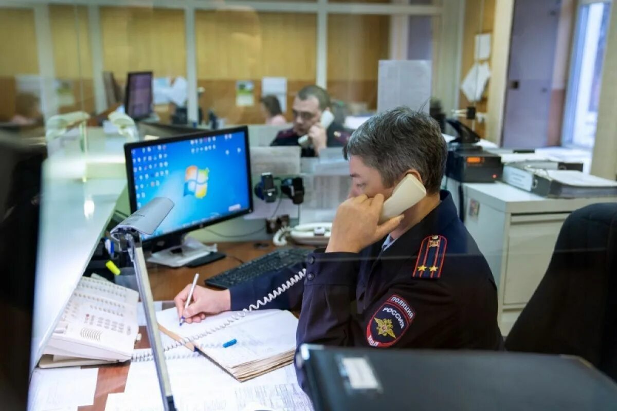 Оперативного дежурного овд. Оперативная обстановка. Оперативная обстановка МВД. Компьютеры дежурной части ОВД. Мониторинг оперативной обстановки.