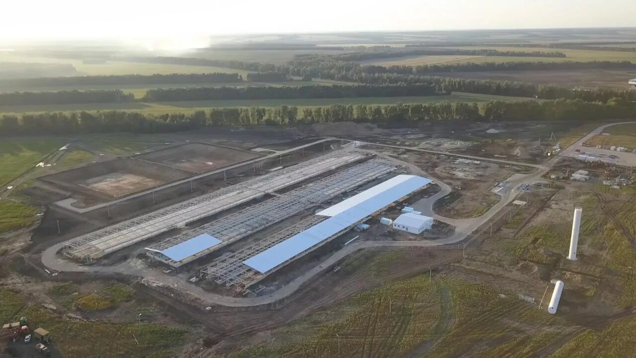 Мираторг курская область. Свинокомплекс мираторг курская область. завод мираторг в курске. мираторг курск стройка. мираторг курск черницыно.
