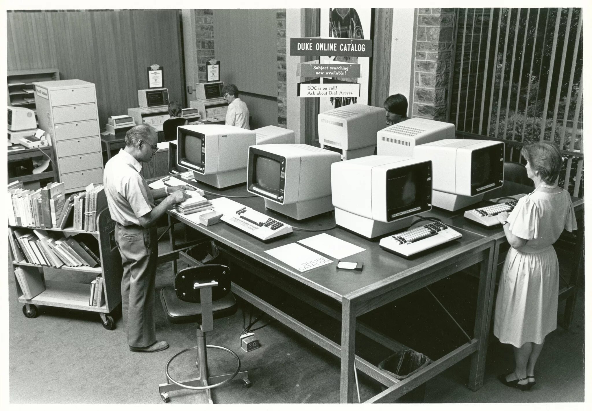 IBM Computer 1980. Офис 1980. Компьютеры в США В 1980 гг. Компьютеры 1970 -1980. Интегрированные компьютеры