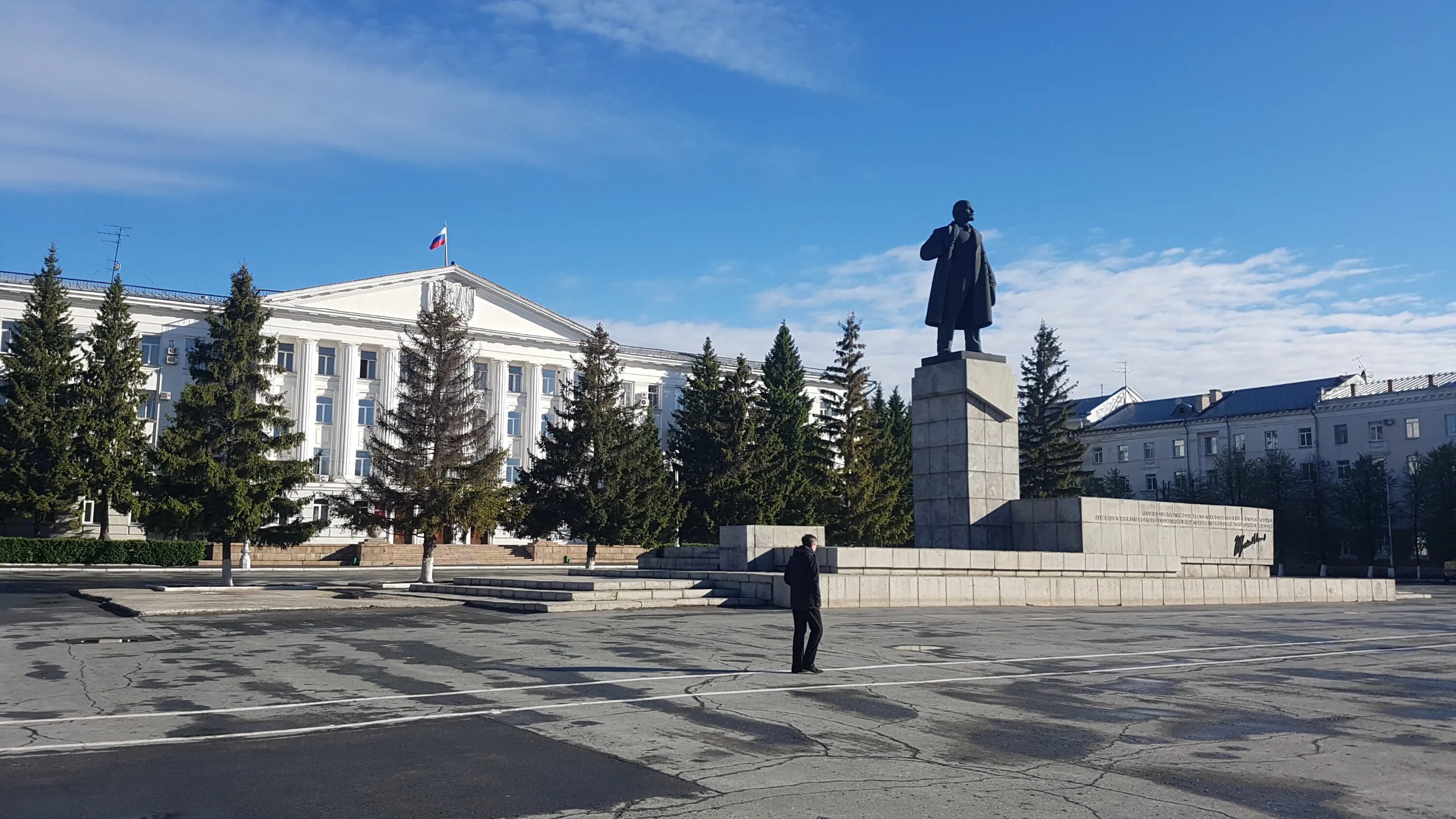 Городской сайт кургана. Площадь Ленина Курган. Площадь им Ленина Курган. Курган центр площади. Город Курган Центральная площадь.