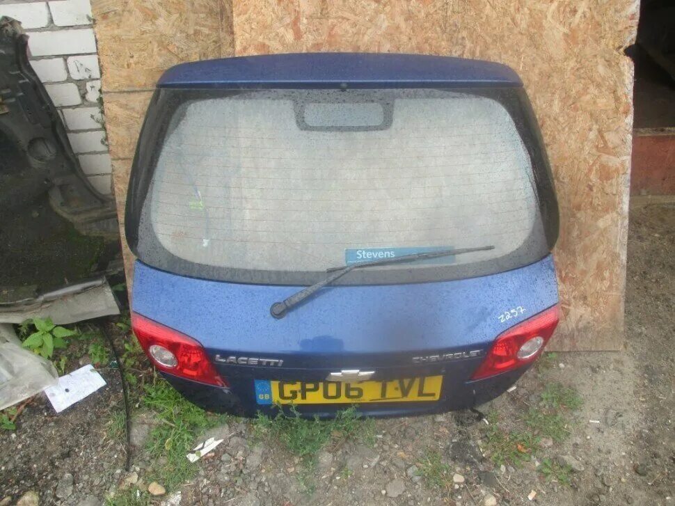 Chevrolet lacetti седан крышка багажника. Chevrolet lacetti универсал задняя крышка багажника. Крышка багажника chevrolet volt 2. Крышка багажник лачетти хэтчбек 2008. Крышка багажника лачетти универсал.