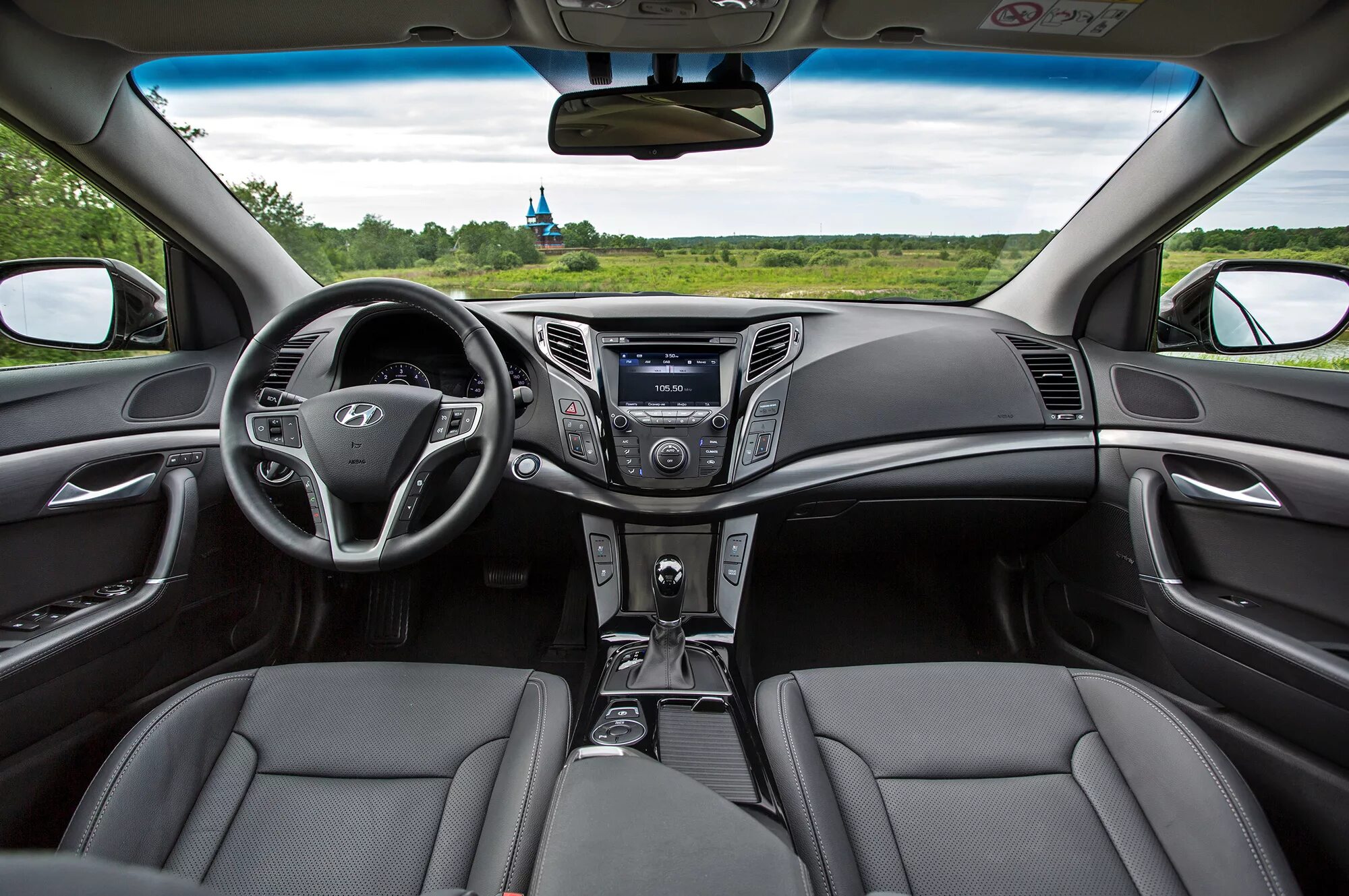 Ай 40 салон. Панель хендай ай 40. Hyundai i40 2016. Хендай i40 седан салон. Hyundai i40 2015.