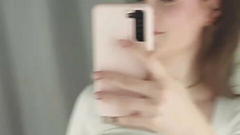 The H&M Changing Room & Me - MaribelRiver 主 播 的 视 频.