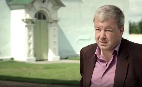 Робак роли