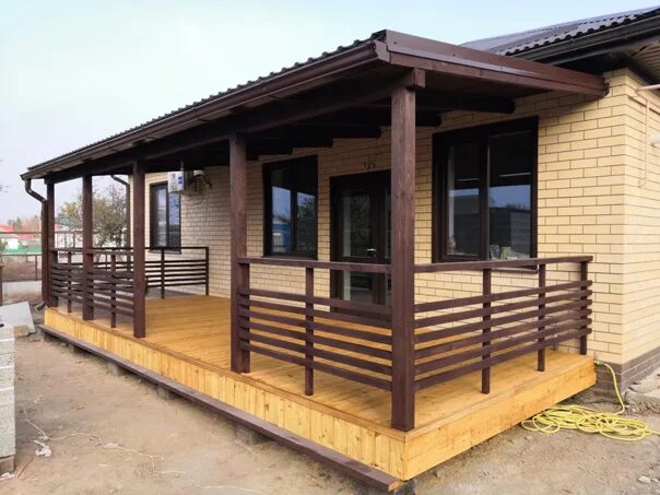 Терраса палисандр. Терраса в цвете палисандр. Дпк 7024. Деревянный настил. Терраса палисандрового цвета.