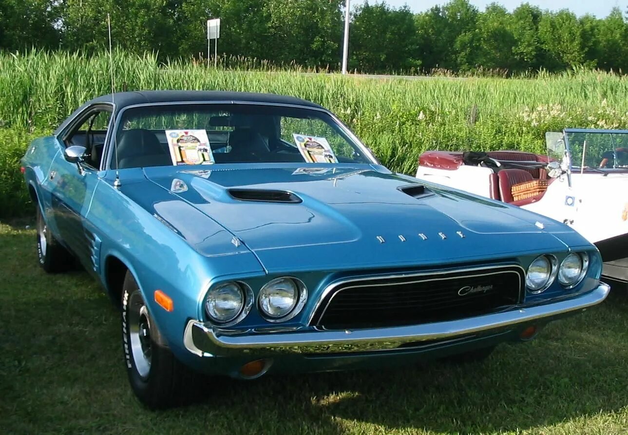 Челленджер 1969. Додж Челленджер 1969. Dodge Челленджер 1969. Машина dodge Challenger 1969. Dodge Challenger 1990.