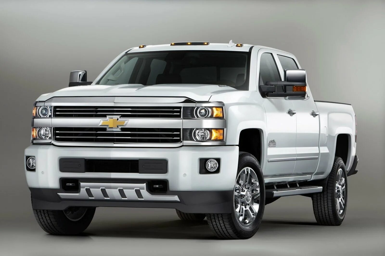 Шевроле машина страна. Шевроле Сильверадо 2015. Chevrolet Silverado 2500hd. Chevrolet Silverado 2015 года.