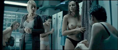 Каталина Мунар nude pics.