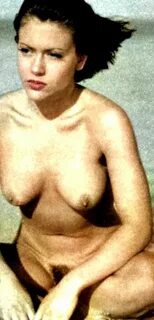 Alyssa Milano Nude at 20-Years-Old (20 Colorized & Enhanced Photos) .
