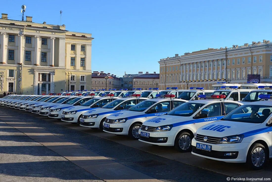 Торговый дом победа санкт-петербург. Таксопарк санкт-петербург. Комендантский автозавод. Панар-левассор 1910-1914 runabout,. Машины в питере.