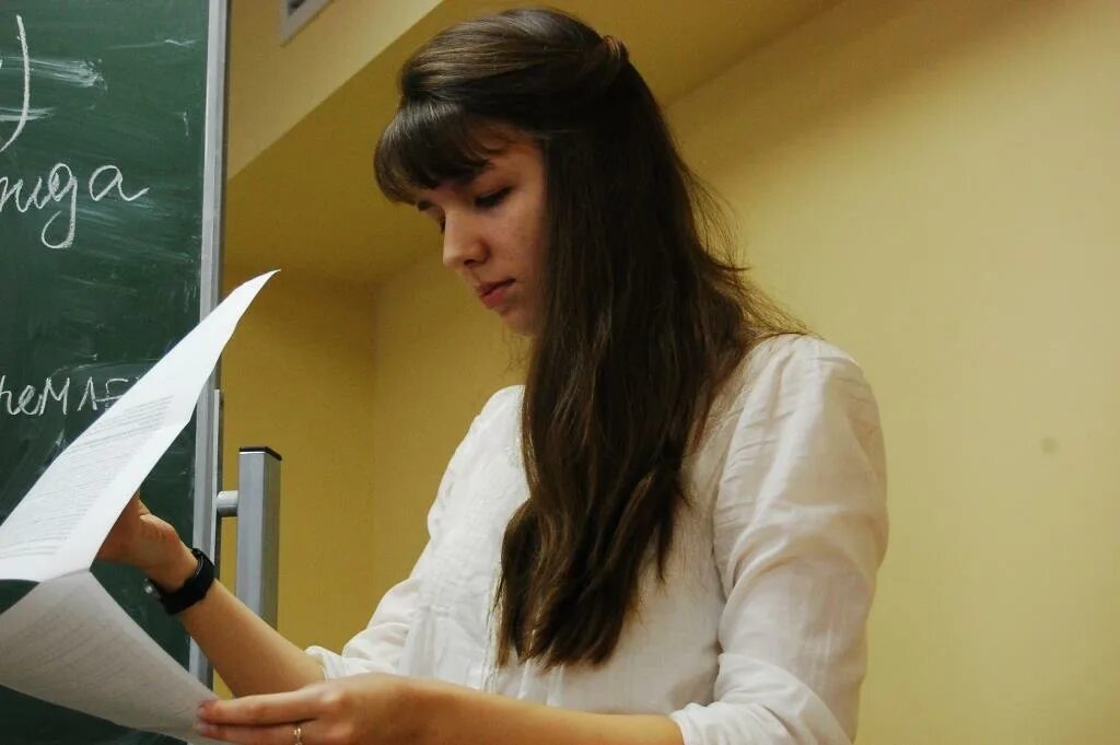 Статья как стать учителем. Как стать педагогом. Я хочу стать учителем потому что. Сказка про учителя. Быть учителем почетно.