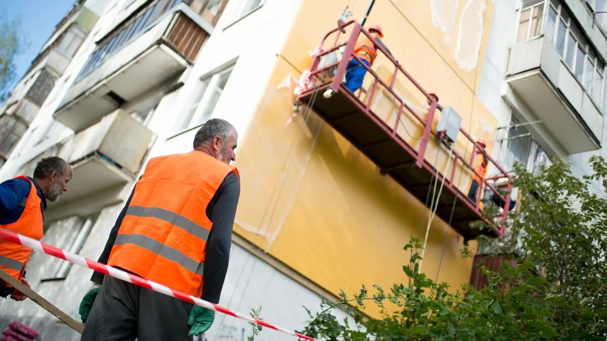 Капремонт многоквартирных домов. Ремонт многоквартирного дома. Капремонт МКД Подмосковье. Капремонт деньги. Капитальный ремонт выплаты