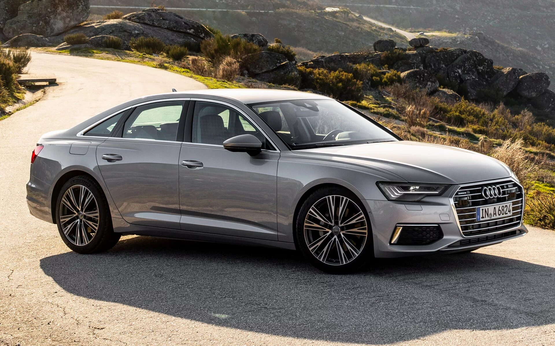 Седаны 2018. Ауди а6 2018 седан. audi a6 2025. audi a6 2025 белая. новая ауди а6 2025.