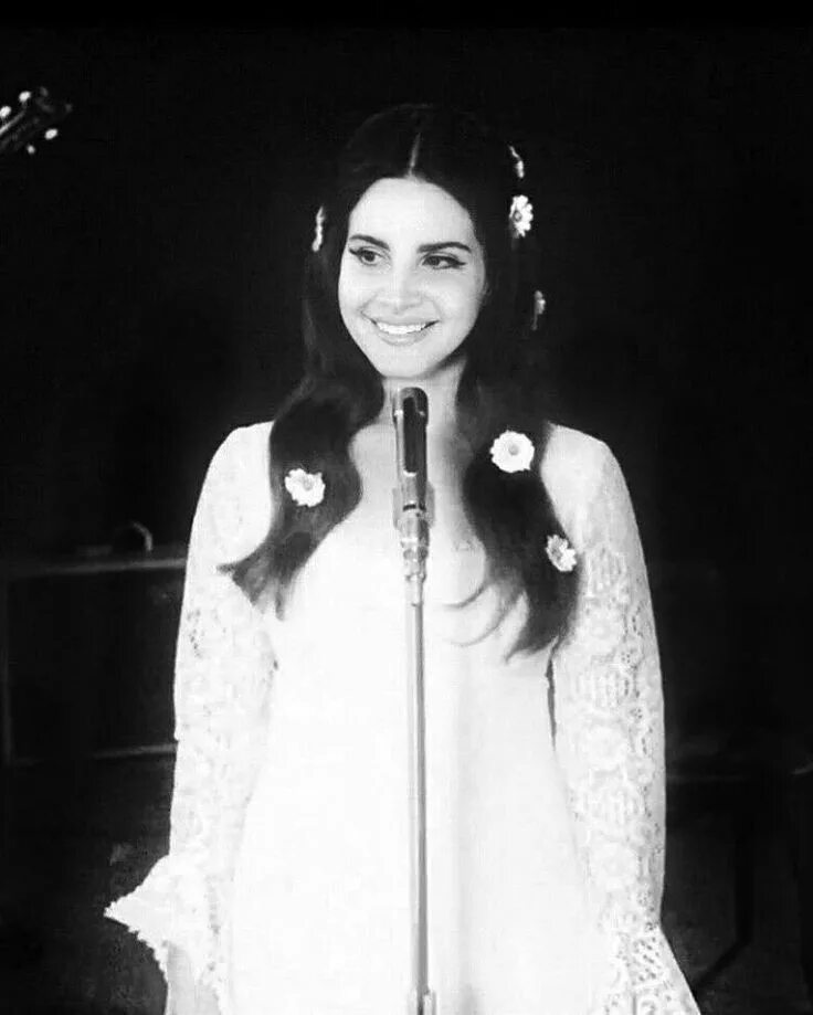 Lana del ray love. Lana del ray love. Lana del ray love. Lana del rey плакат. Lana del ray love.