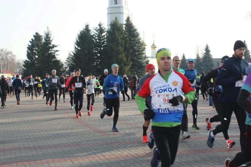 Марафон закрыли. Марафон закрыли. Марафон закрыли. Timerman футболка казанский полумарафон. Марафон белые ночи 2022.