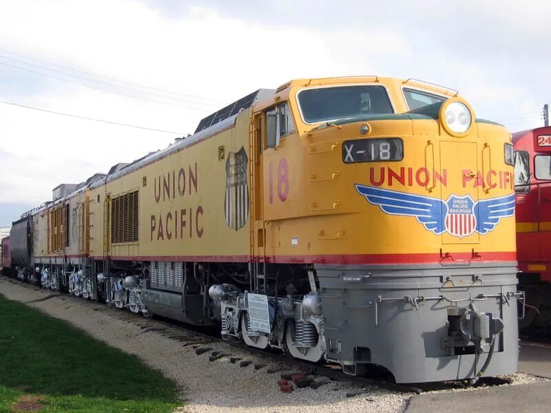 Газотурбовоз Union Pacific. Тепловоз Union Pacific. Американский тепловоз Юнион Пасифик. Газотурбовозы США. Большой электровоз