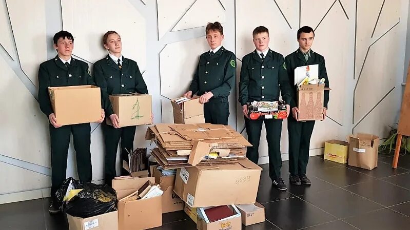 Глава Минлесхоза Татарстана вручил дипломы выпускникам Лубянского лесотехническо
