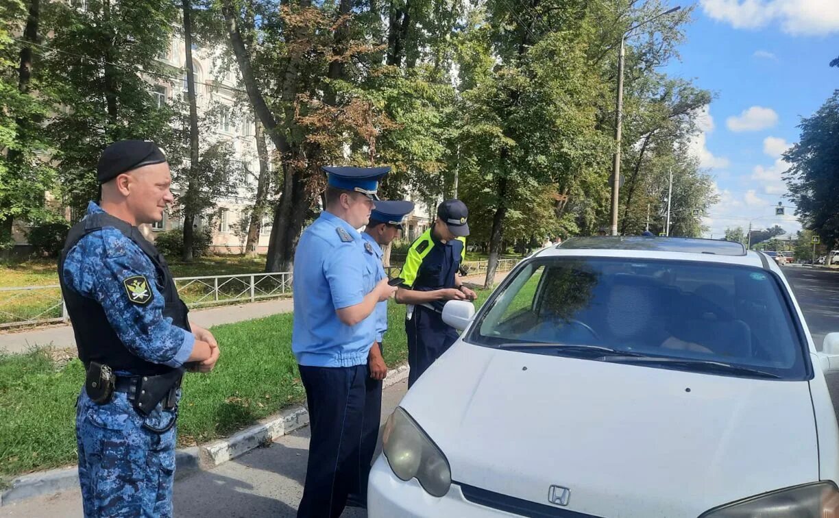 План мероприятий ФССП по рейдам должников. Ловит должника. Приставы тула 9 мая